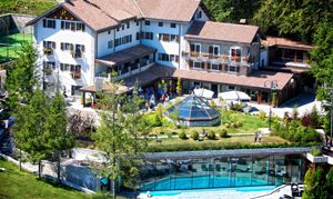 italien rigopiano transapennin gran sasso hotel alpstours bike tour