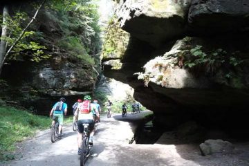 Die sächsische Schweiz mit tiefen Schluchten und tollen Felsformationen mit dem MTB entdecken. SachsenTour ALPStorus