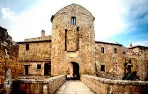 Sorano transitalia hotel bike tour alpstours mtb italien